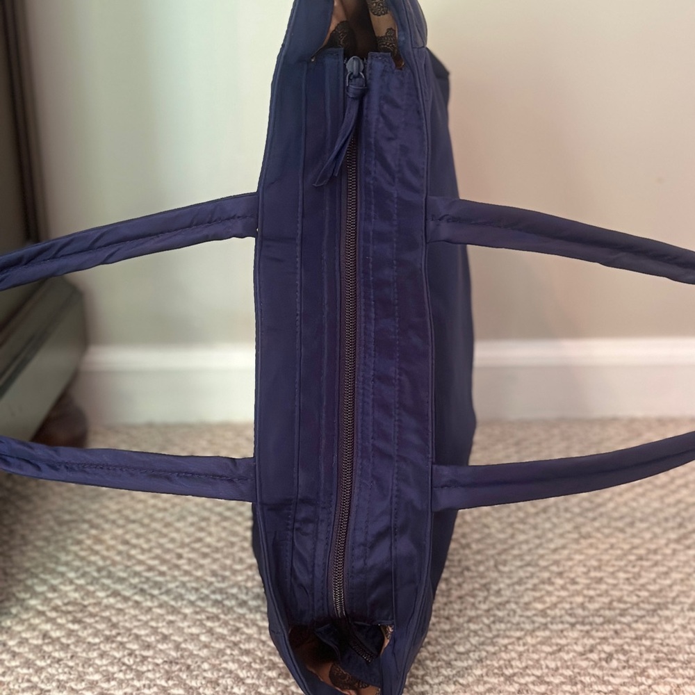 NWOT: Vera Bradley Navy Blue Tote Bag - Picture 7 of 14